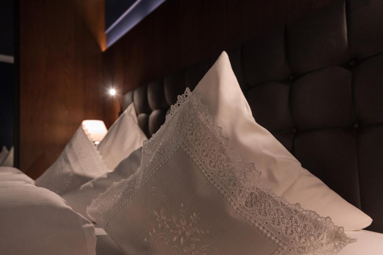 Boutique Hotel Mandarfnerhof Sankt Leonhard im Pitztal Luaran gambar