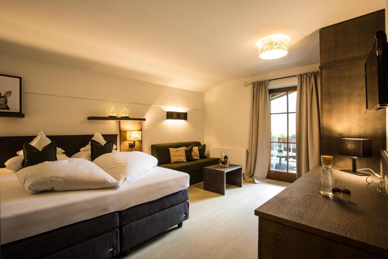 Boutique Hotel Mandarfnerhof Sankt Leonhard im Pitztal Luaran gambar