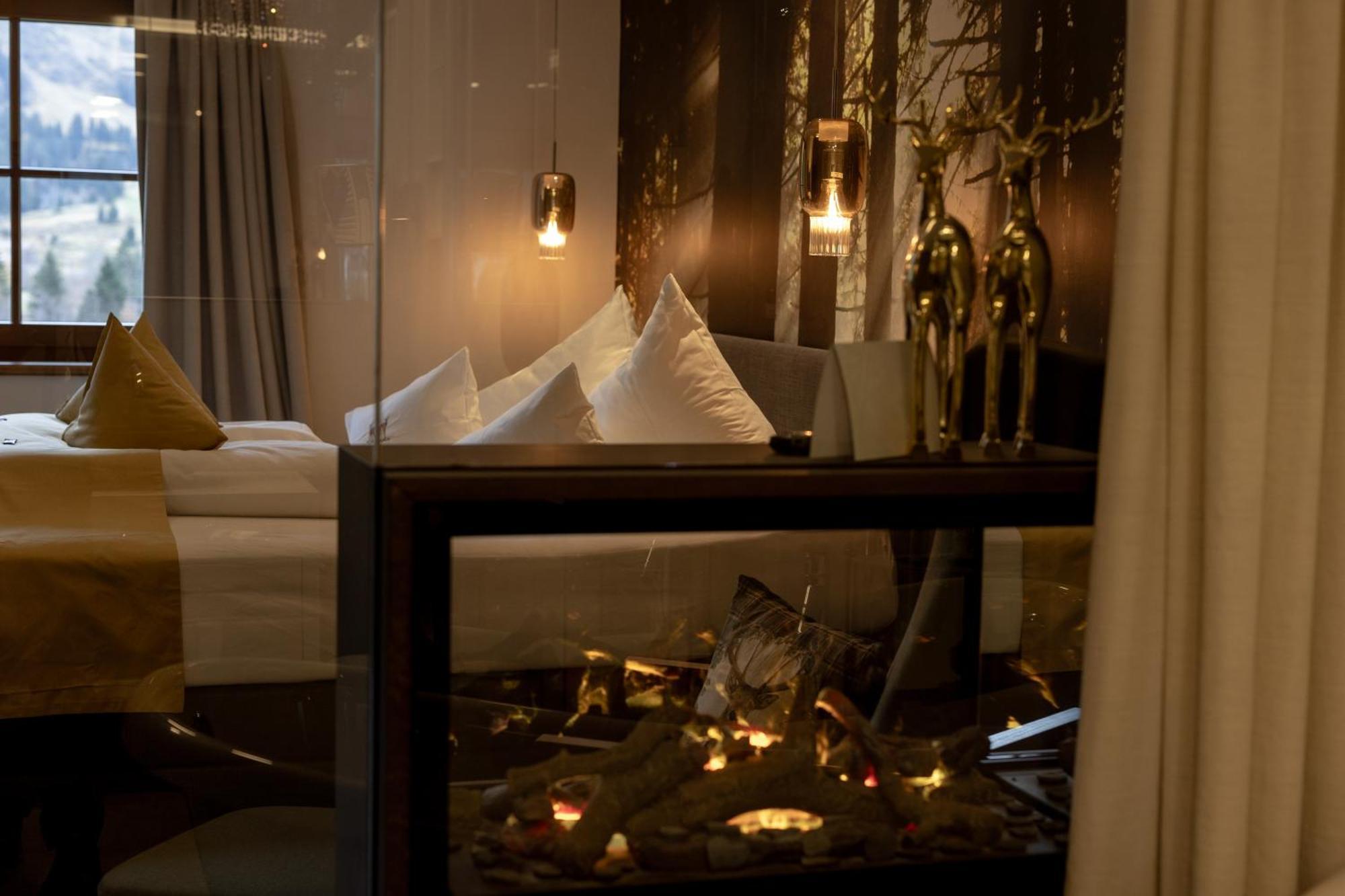Boutique Hotel Mandarfnerhof Sankt Leonhard im Pitztal Luaran gambar