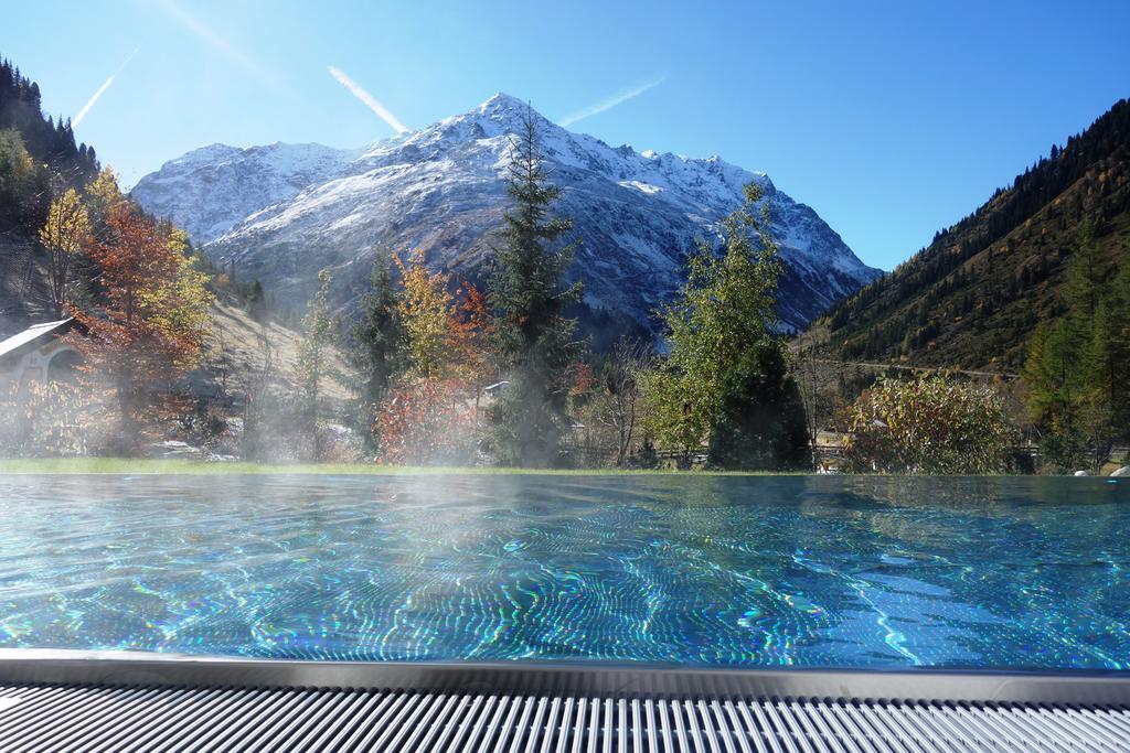 Boutique Hotel Mandarfnerhof Sankt Leonhard im Pitztal Luaran gambar
